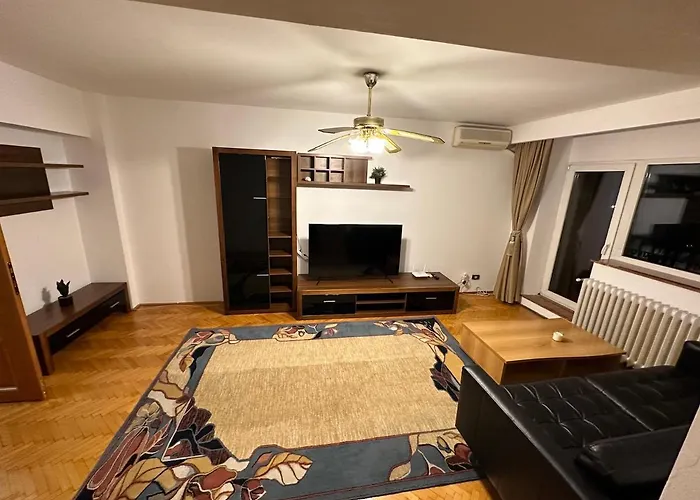 Unirii Tribunal * ブカレスト