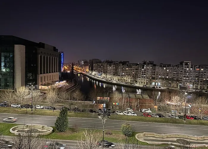 Unirii Tribunal Апартаменти